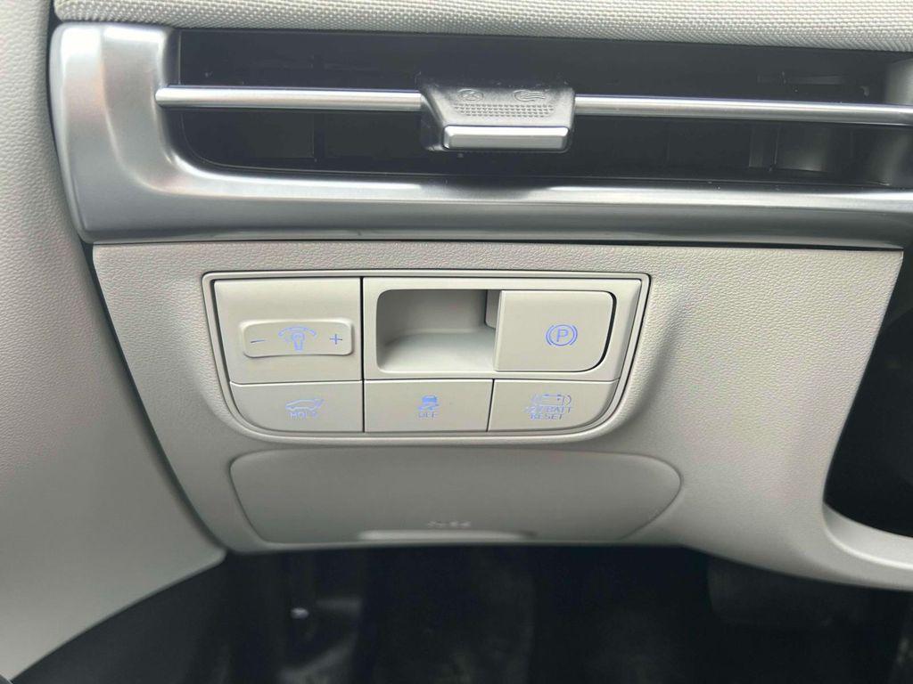 new 2025 Hyundai TUCSON Hybrid car, priced at $42,475
