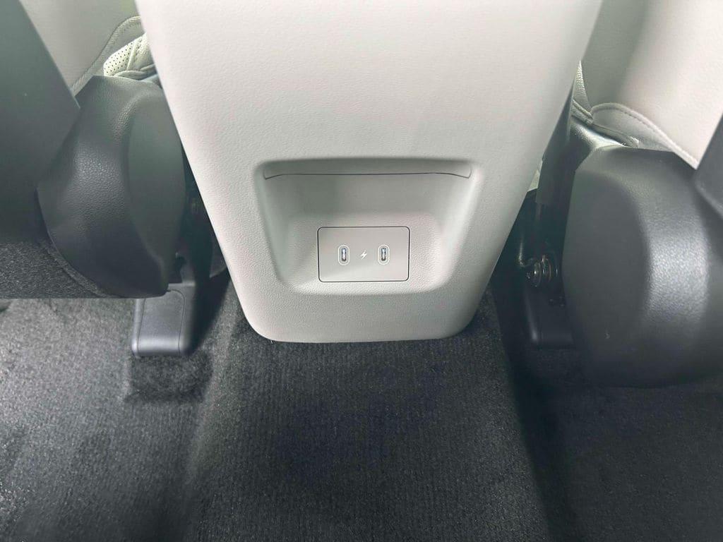 new 2025 Hyundai TUCSON Hybrid car, priced at $42,475