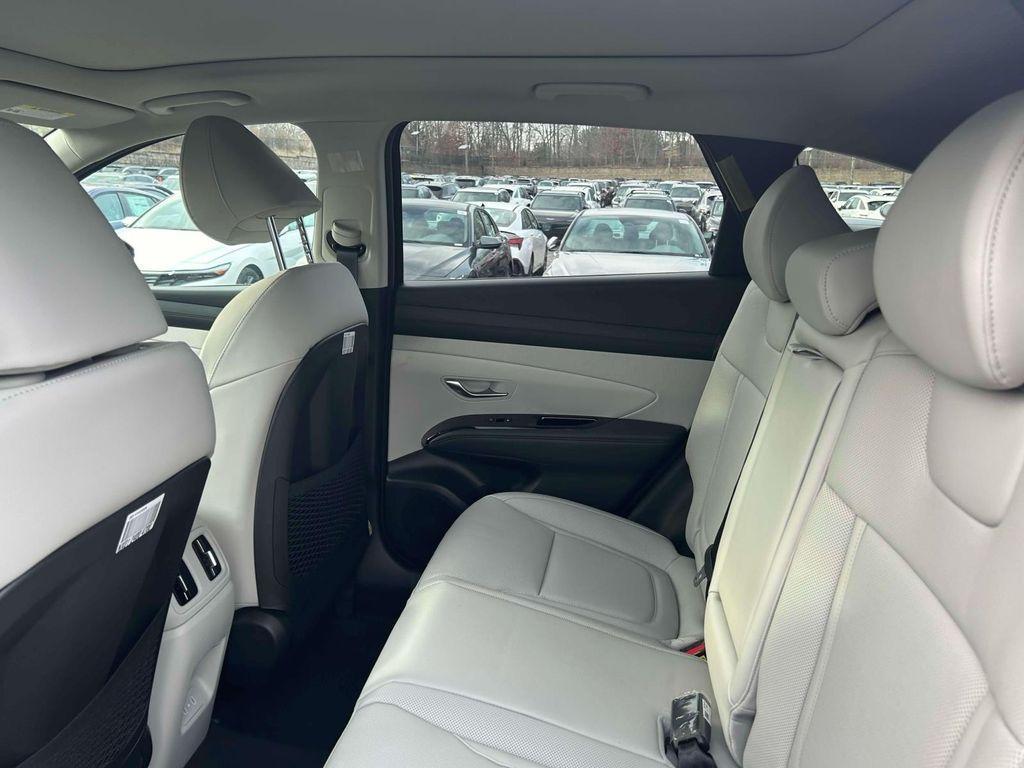 new 2025 Hyundai TUCSON Hybrid car, priced at $42,475