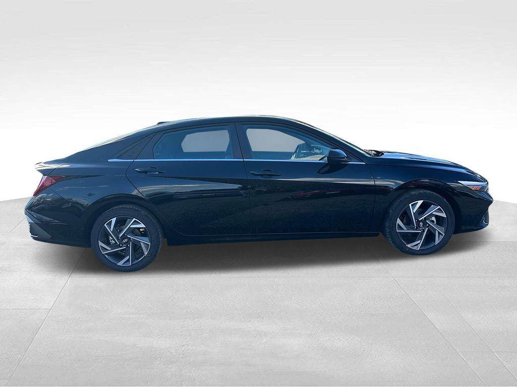 new 2025 Hyundai Elantra car, priced at $27,265