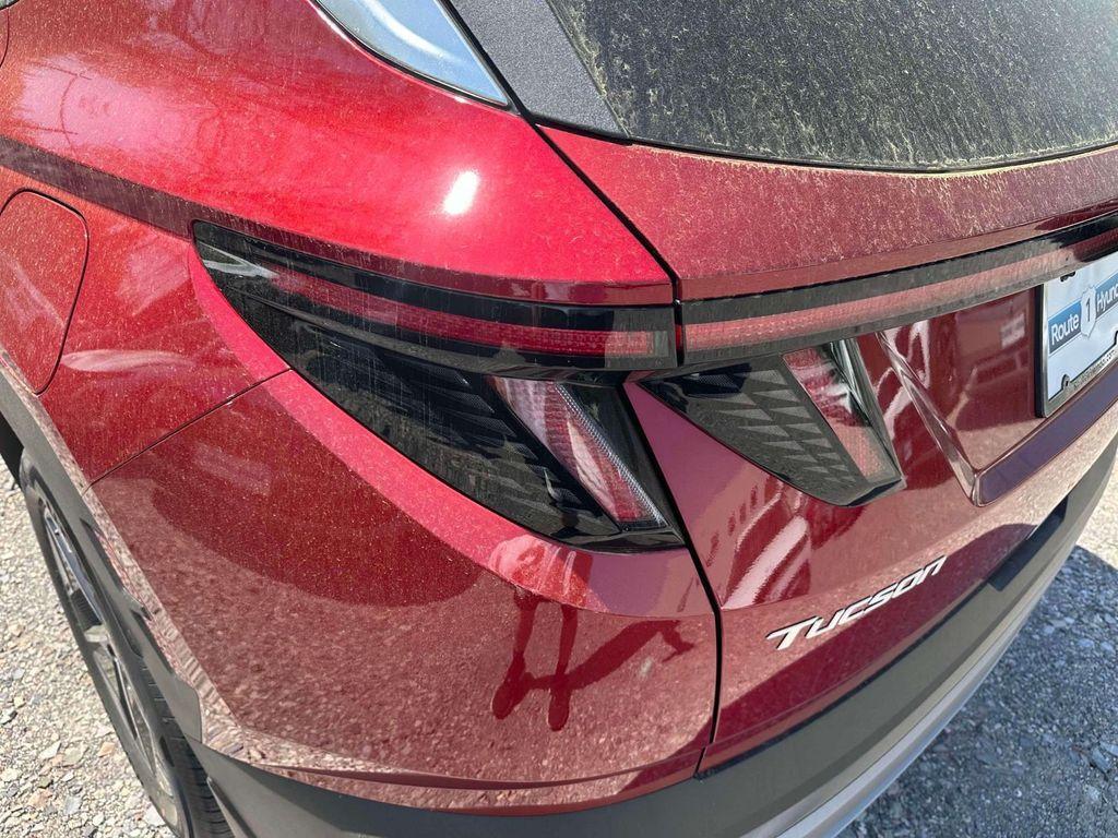 new 2025 Hyundai TUCSON Hybrid car, priced at $37,660