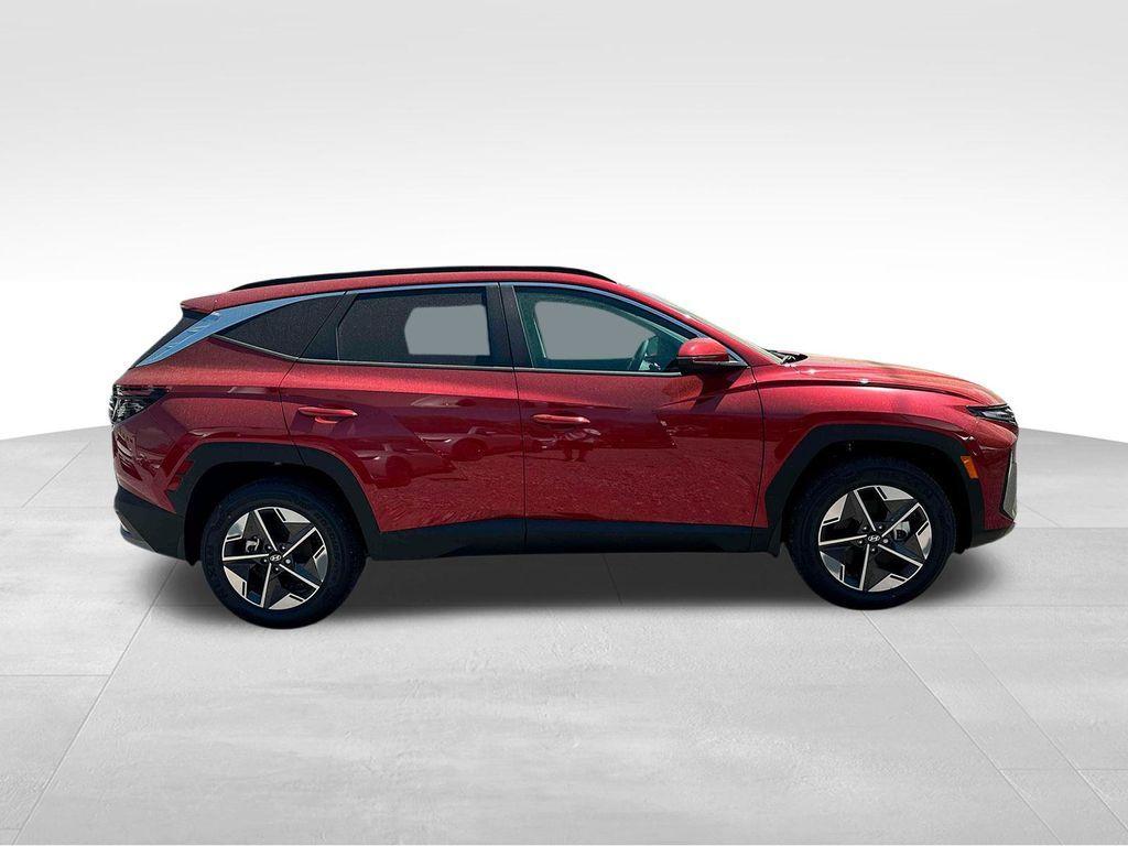 new 2025 Hyundai TUCSON Hybrid car, priced at $37,660