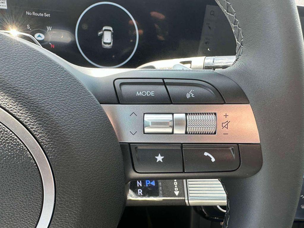 new 2025 Hyundai TUCSON Hybrid car, priced at $37,660