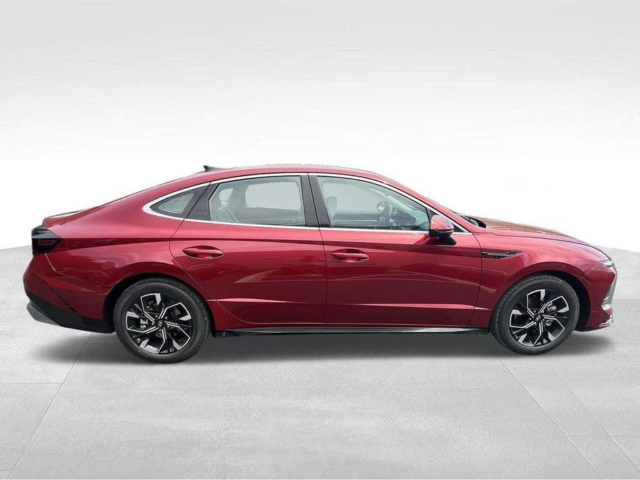 new 2024 Hyundai Sonata car, priced at $27,964