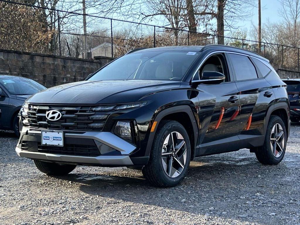 new 2025 Hyundai Tucson car, priced at $36,370