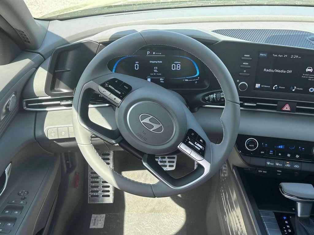 new 2025 Hyundai Elantra car, priced at $21,309