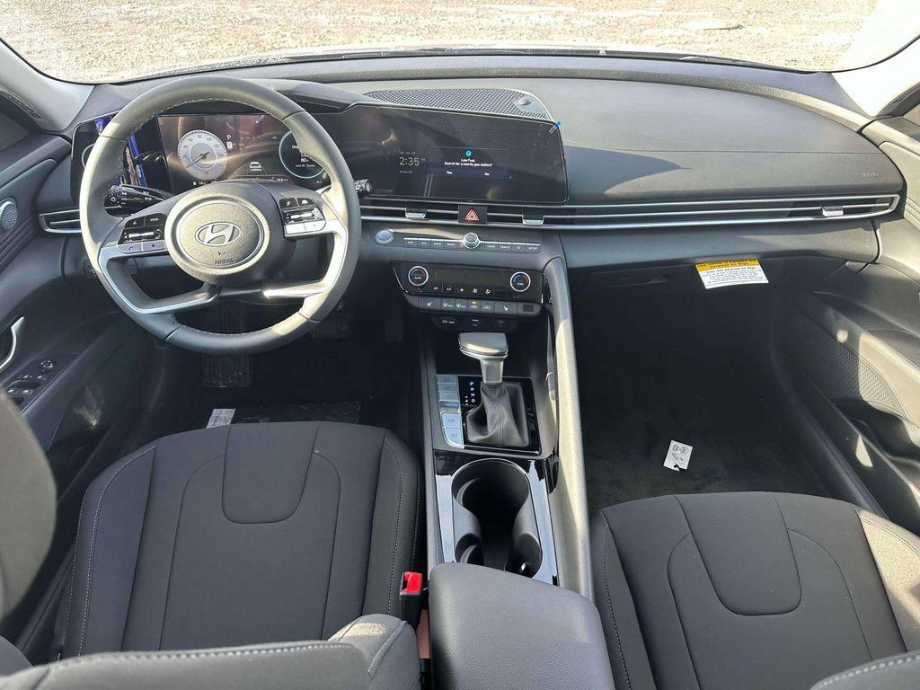 new 2025 Hyundai Elantra car, priced at $24,780