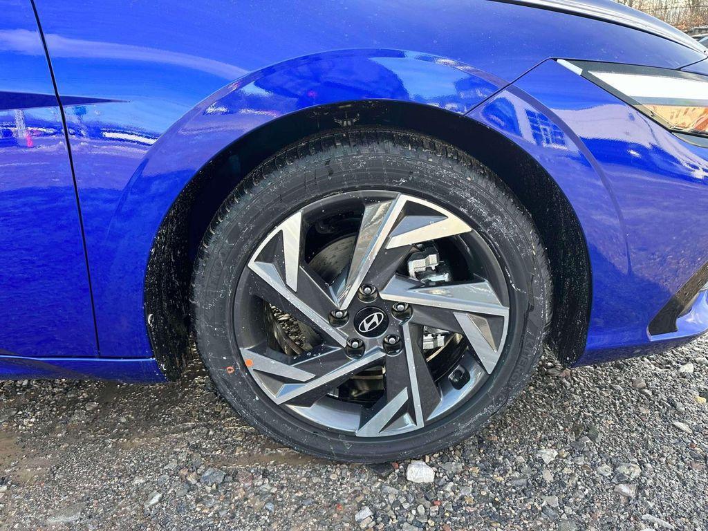 new 2025 Hyundai Elantra car, priced at $24,780