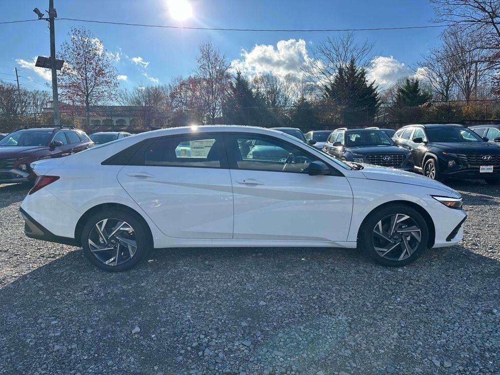 new 2025 Hyundai Elantra car, priced at $25,175