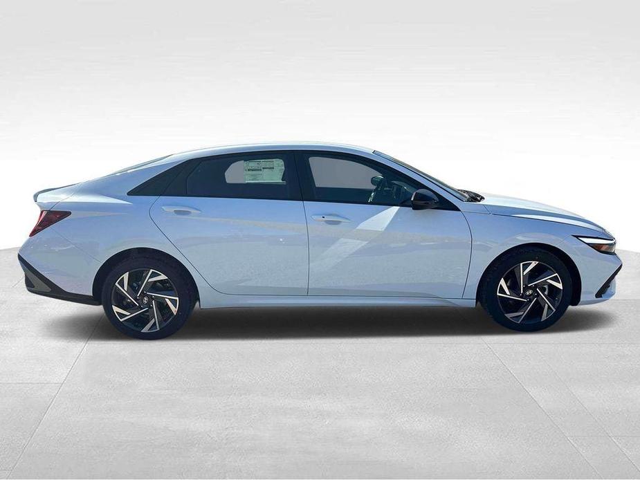 new 2025 Hyundai Elantra car, priced at $25,135