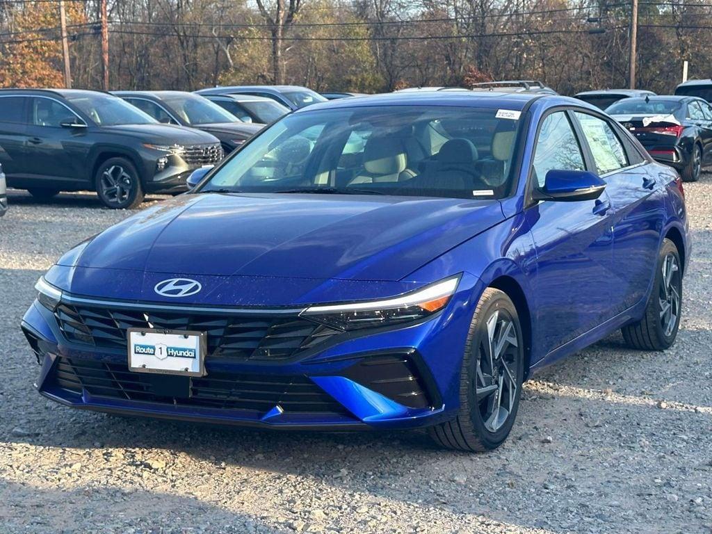 new 2025 Hyundai Elantra car, priced at $28,215