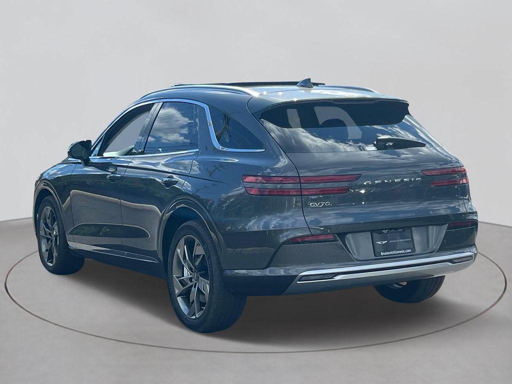 new 2025 Genesis Electrified GV70 car, priced at $76,190