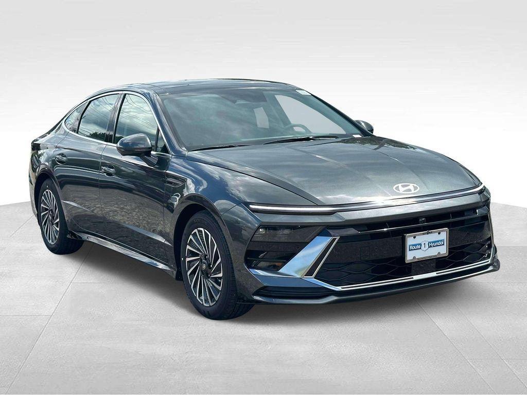 new 2024 Hyundai Sonata Hybrid car, priced at $38,112