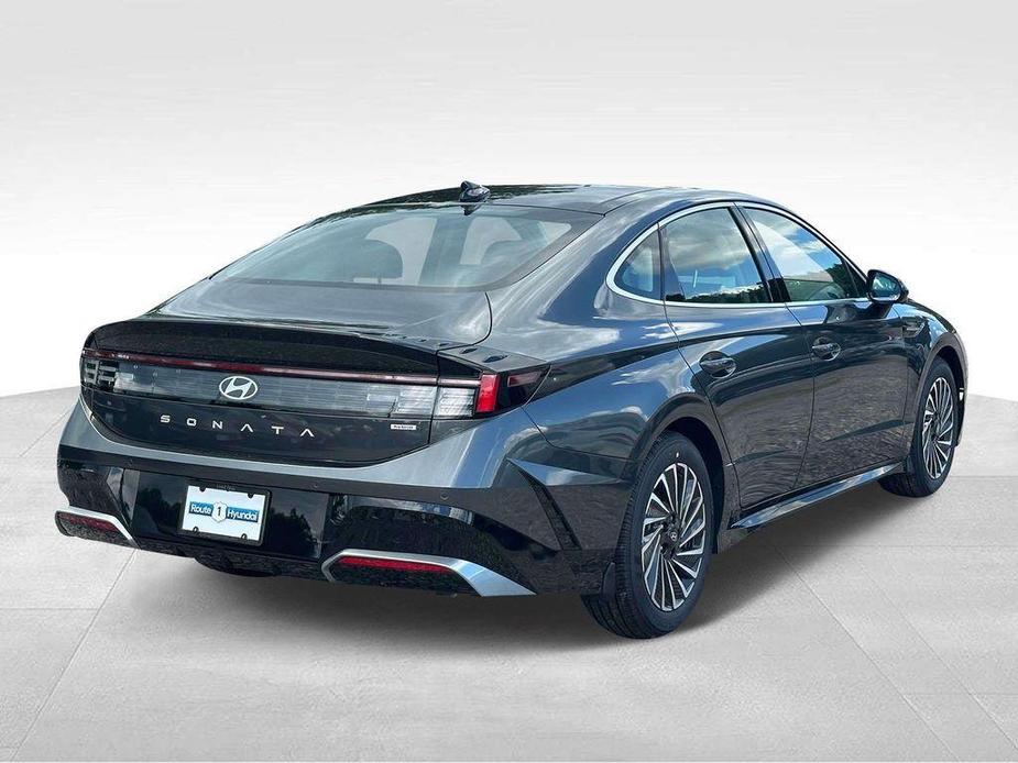 new 2024 Hyundai Sonata Hybrid car, priced at $38,112