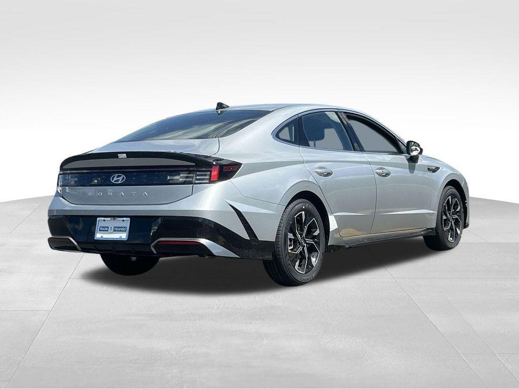 new 2025 Hyundai Sonata car, priced at $28,575