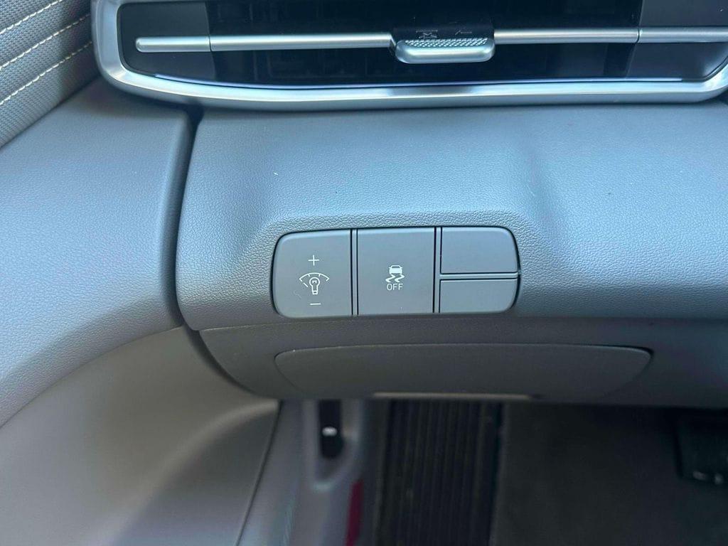 new 2025 Hyundai Elantra car, priced at $23,257