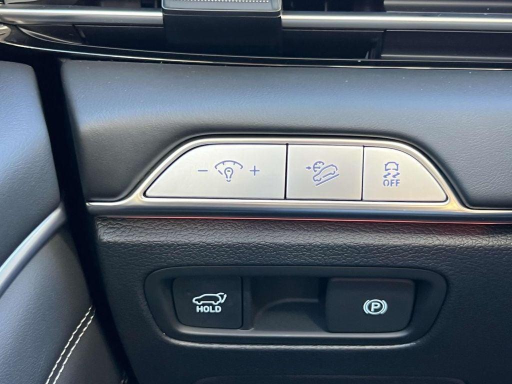 used 2025 Genesis GV80 car, priced at $57,995