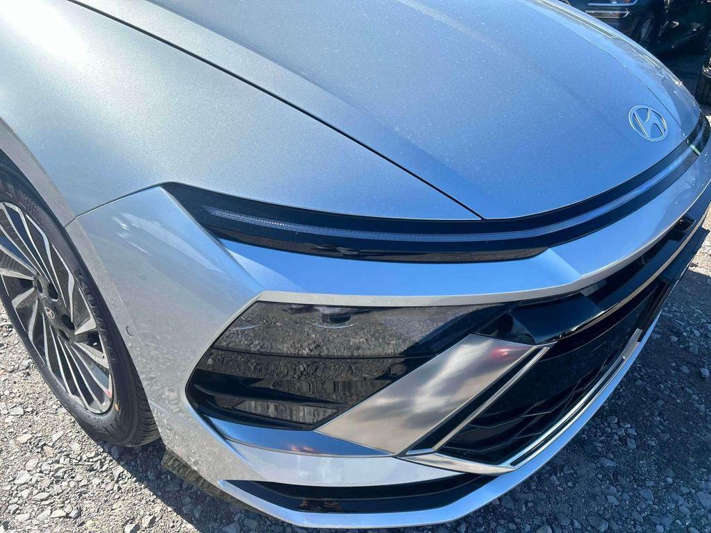 new 2025 Hyundai Sonata Hybrid car, priced at $38,630