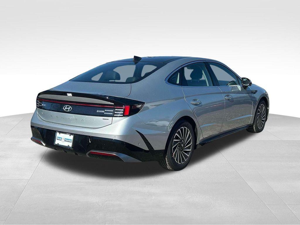 new 2025 Hyundai Sonata Hybrid car, priced at $38,630