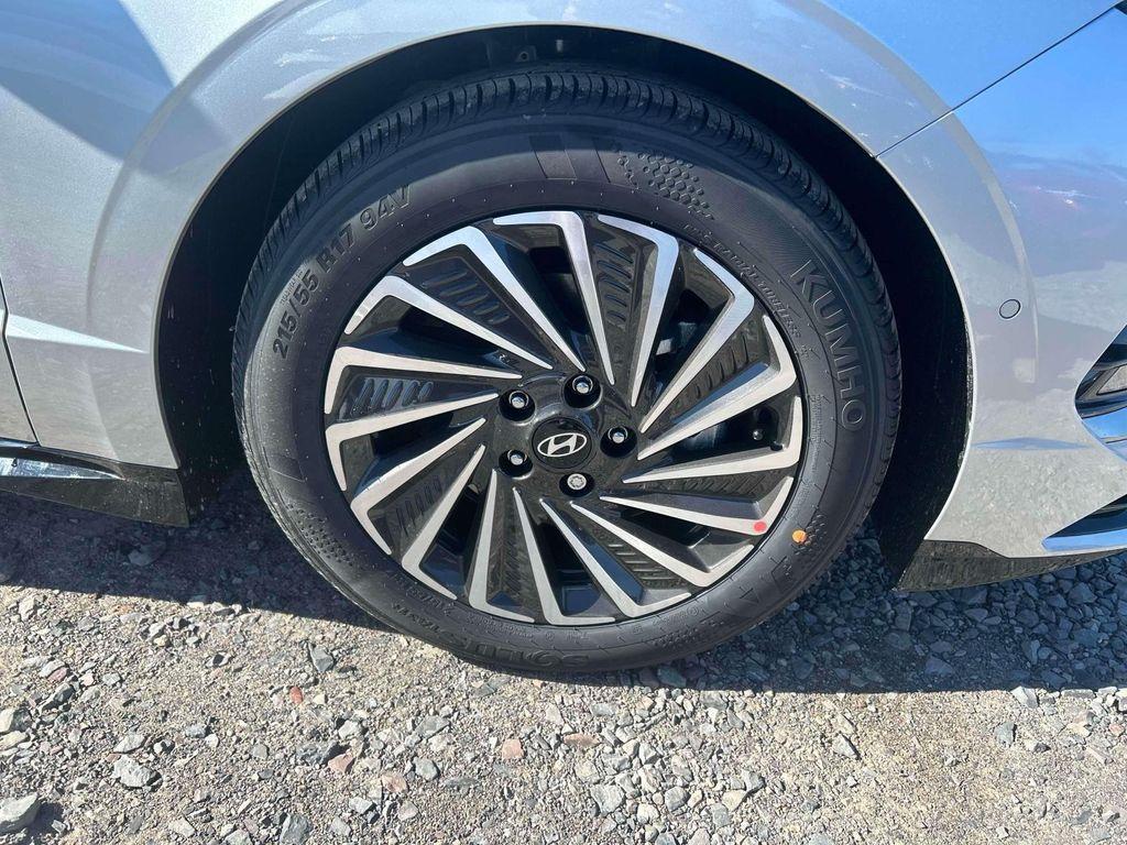 new 2025 Hyundai Sonata Hybrid car, priced at $38,630