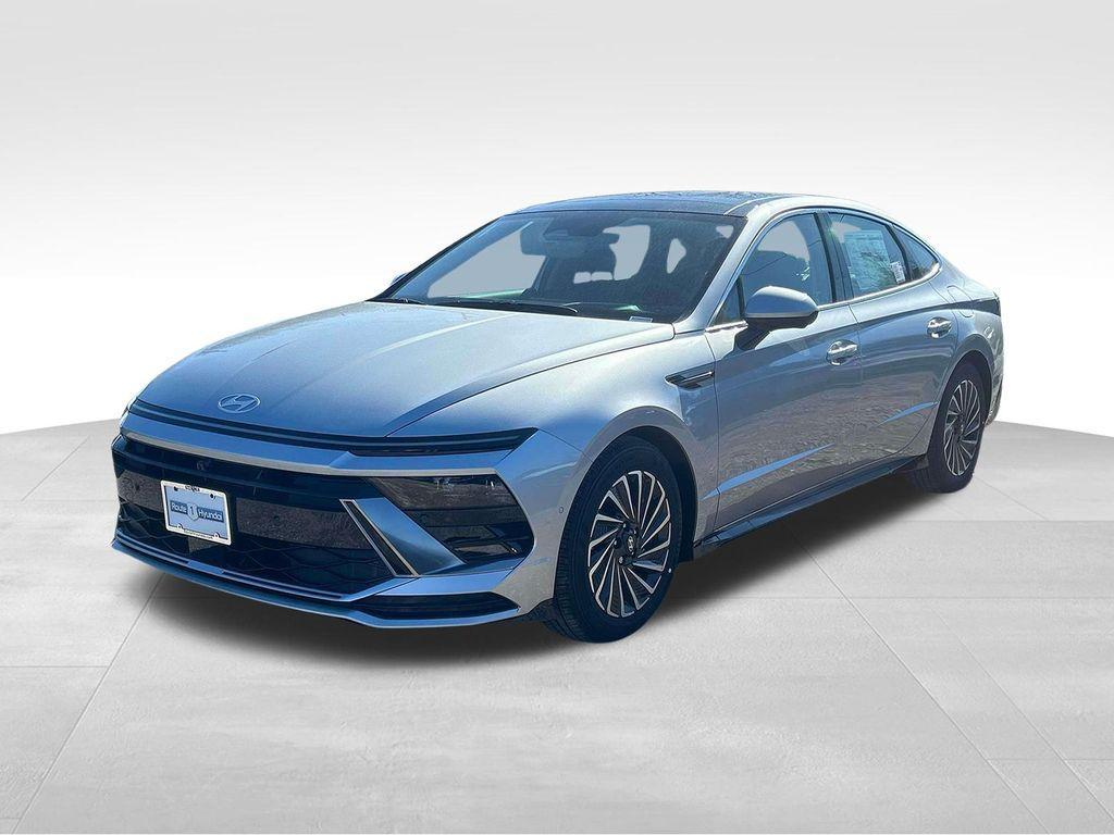 new 2025 Hyundai Sonata Hybrid car, priced at $38,630