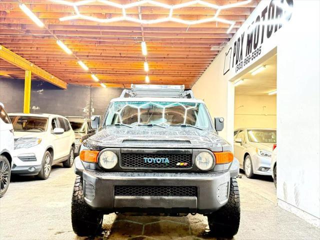 used 2007 Toyota FJ Cruiser car, priced at $16,900