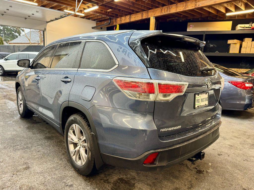 used 2014 Toyota Highlander car, priced at $16,900