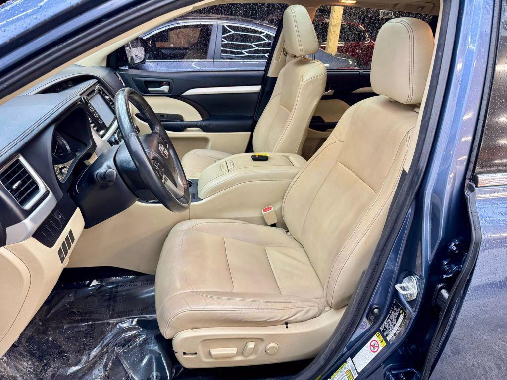 used 2014 Toyota Highlander car, priced at $16,900