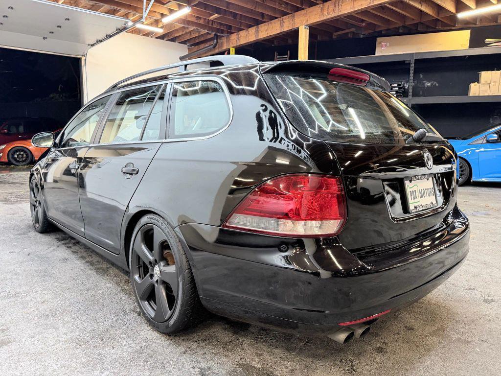 used 2013 Volkswagen Jetta SportWagen car, priced at $10,900