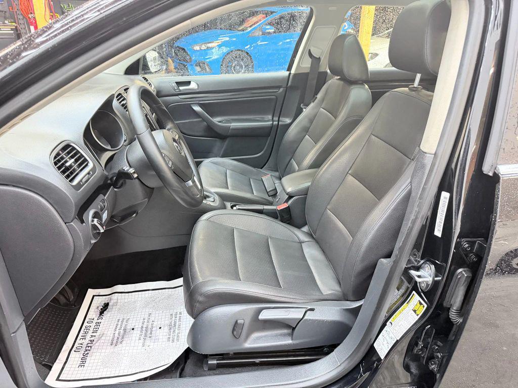 used 2013 Volkswagen Jetta SportWagen car, priced at $10,900