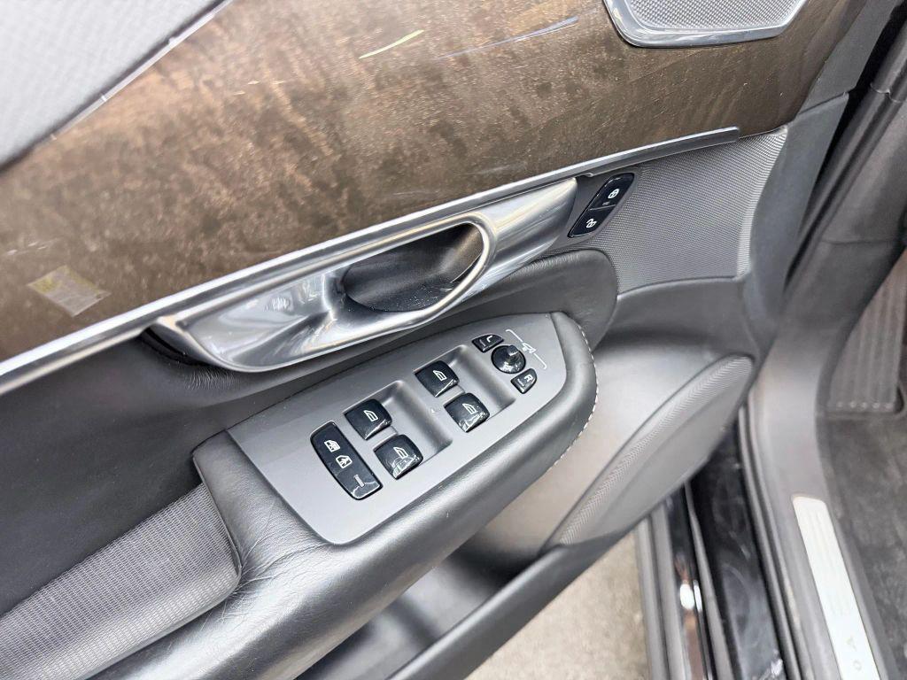 used 2018 Volvo XC90 car, priced at $16,900