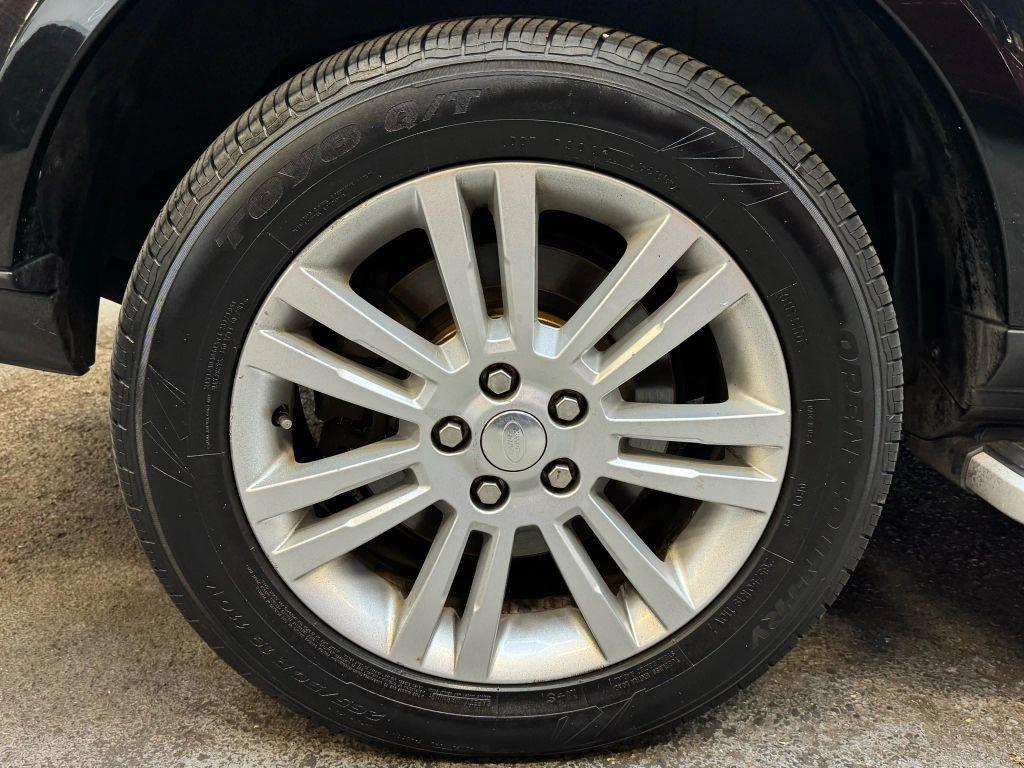 used 2015 Land Rover LR4 car, priced at $14,900