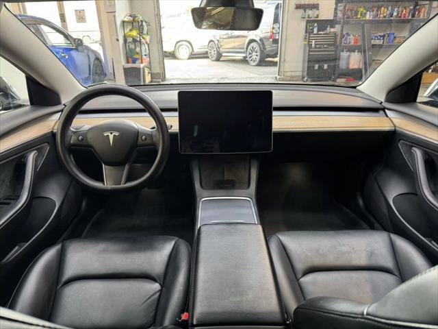 used 2022 Tesla Model 3 car, priced at $20,900