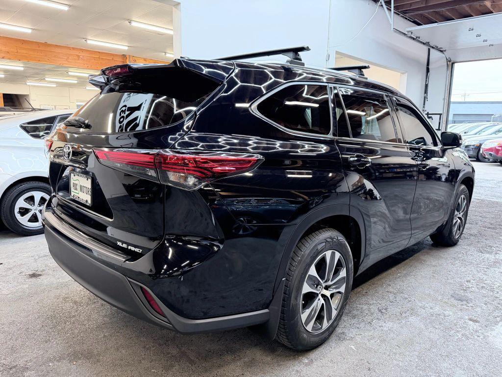 used 2020 Toyota Highlander car, priced at $23,500