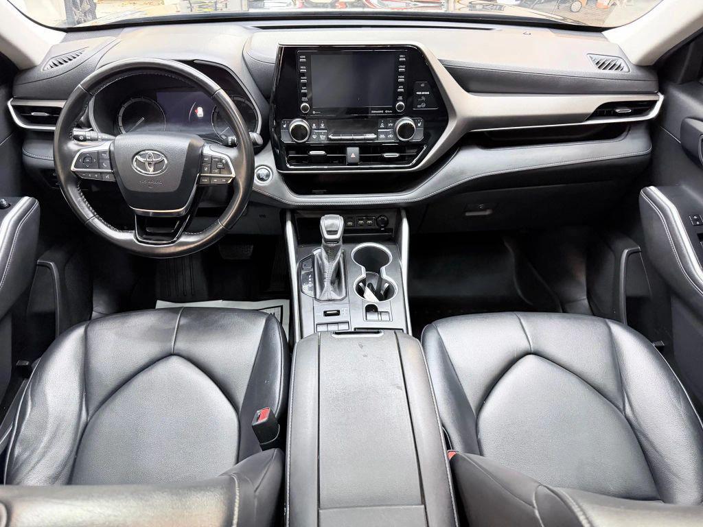 used 2020 Toyota Highlander car, priced at $23,500