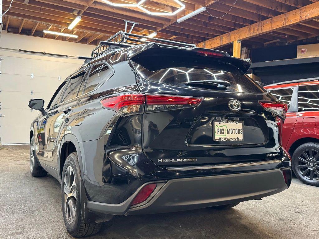 used 2020 Toyota Highlander car, priced at $24,900