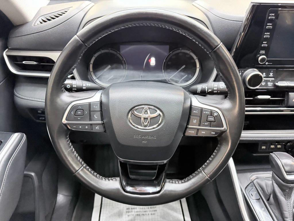 used 2020 Toyota Highlander car, priced at $23,500