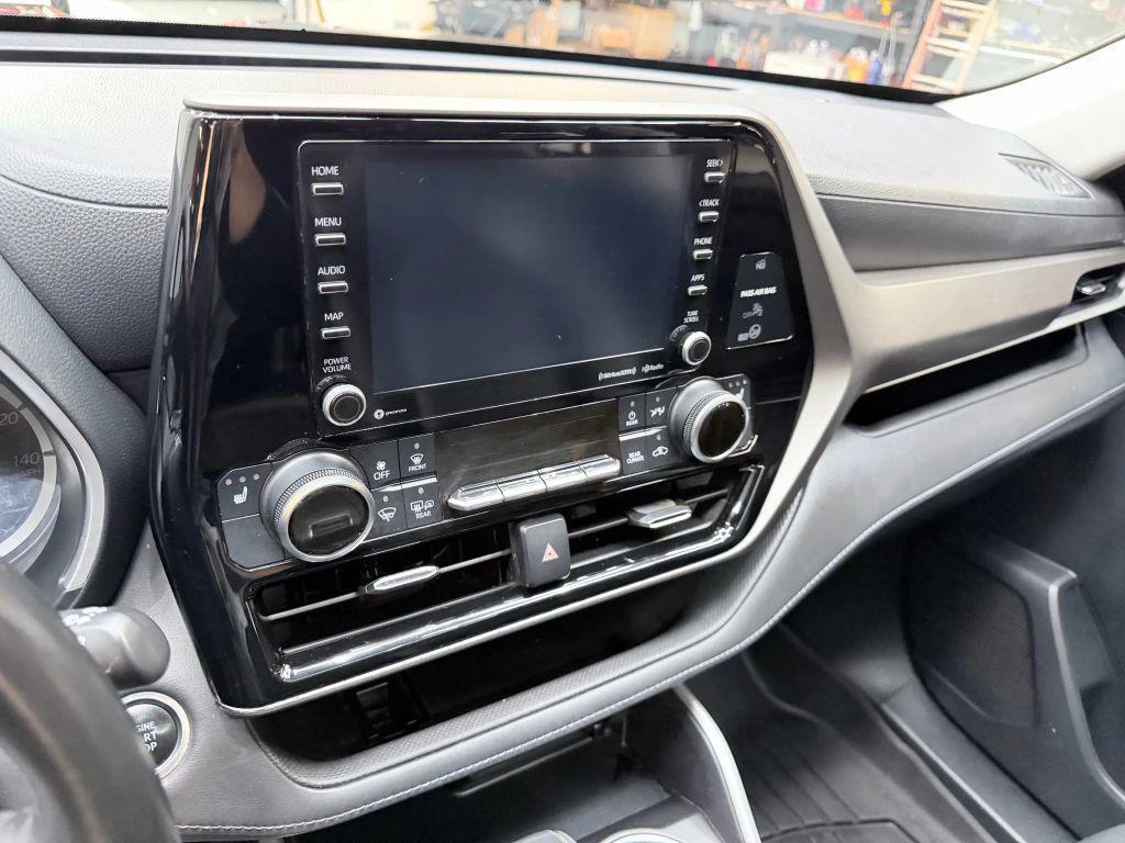 used 2020 Toyota Highlander car, priced at $23,500