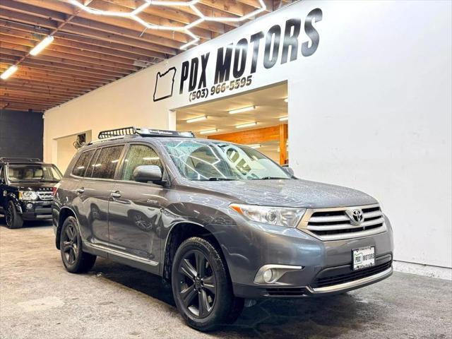 used 2013 Toyota Highlander car, priced at $15,900