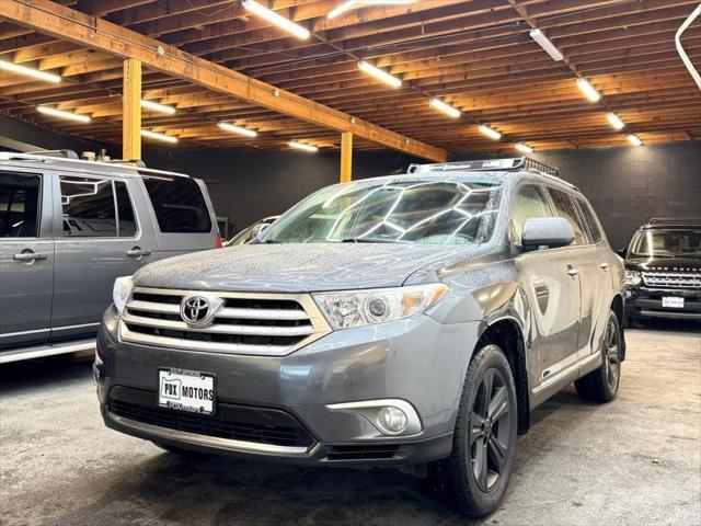 used 2013 Toyota Highlander car, priced at $15,900