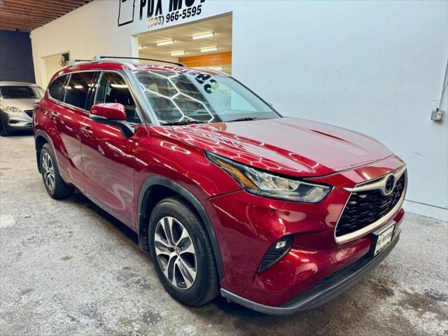 used 2020 Toyota Highlander car, priced at $23,900