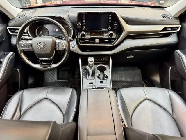 used 2020 Toyota Highlander car, priced at $23,900