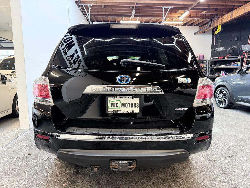 used 2012 Toyota Highlander Hybrid car, priced at $14,900