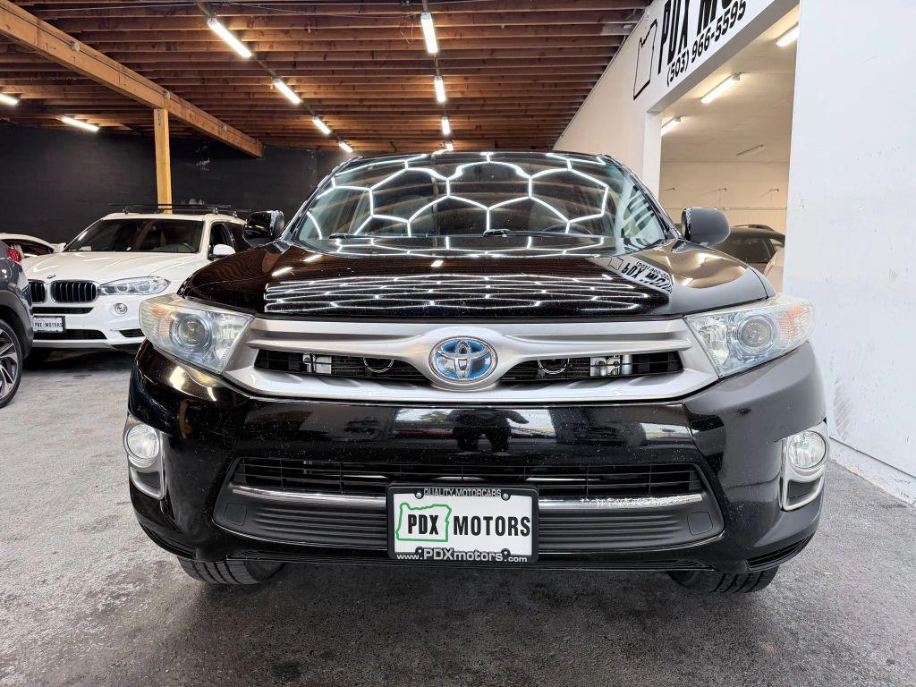 used 2012 Toyota Highlander Hybrid car, priced at $14,900