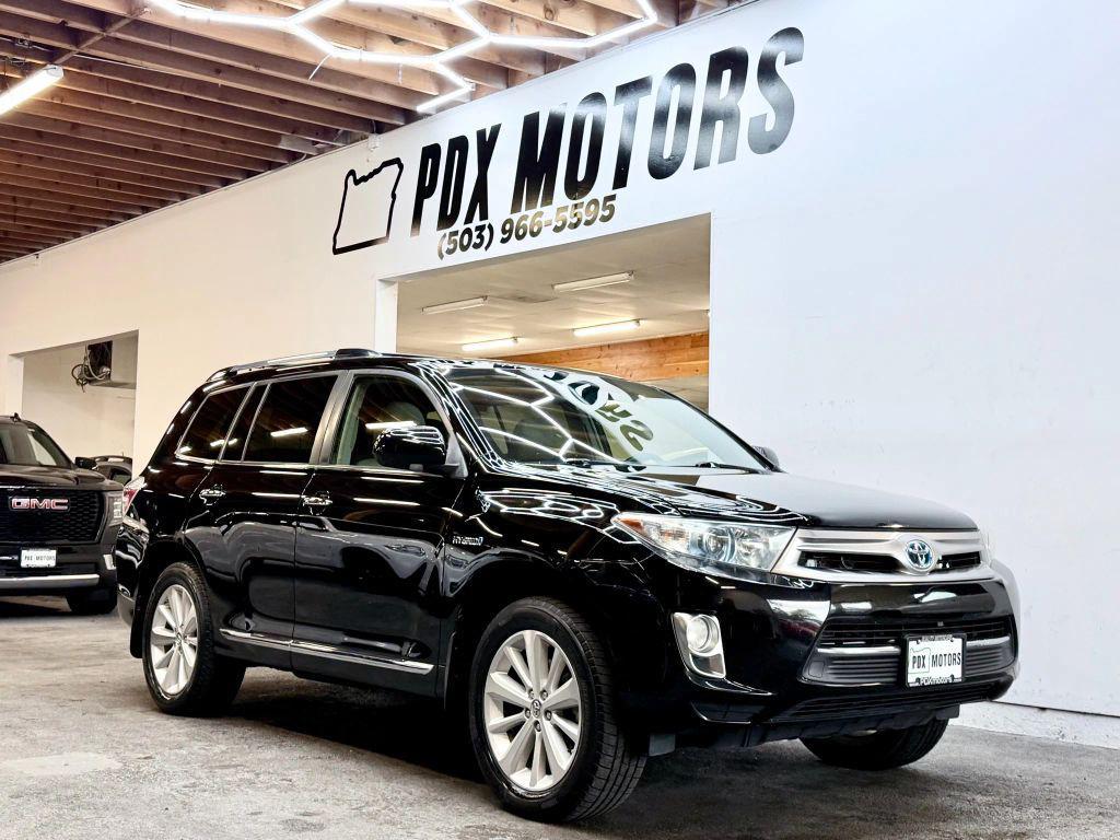 used 2012 Toyota Highlander Hybrid car, priced at $14,900