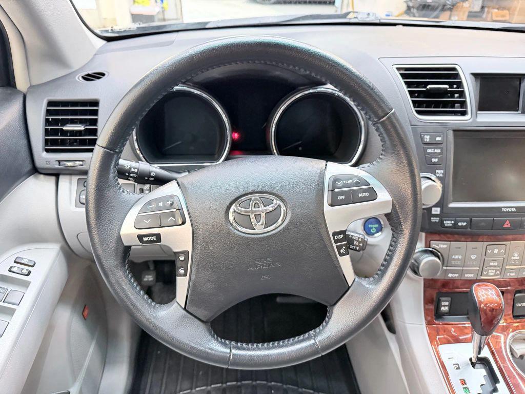 used 2012 Toyota Highlander Hybrid car, priced at $14,900