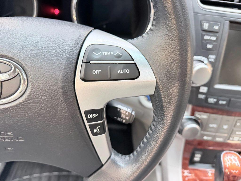 used 2012 Toyota Highlander Hybrid car, priced at $14,900