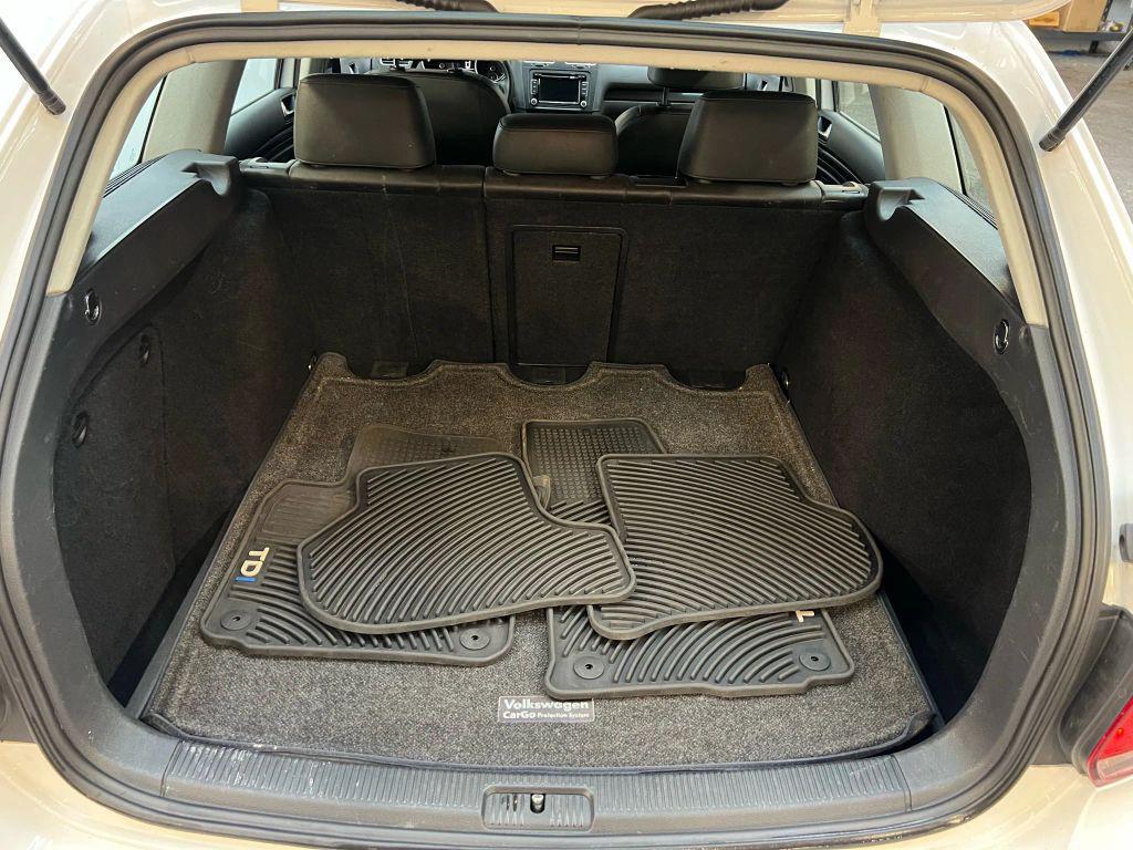 used 2013 Volkswagen Jetta SportWagen car, priced at $10,900