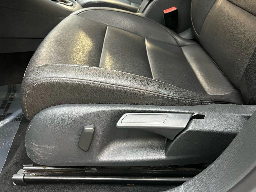 used 2013 Volkswagen Jetta SportWagen car, priced at $10,900