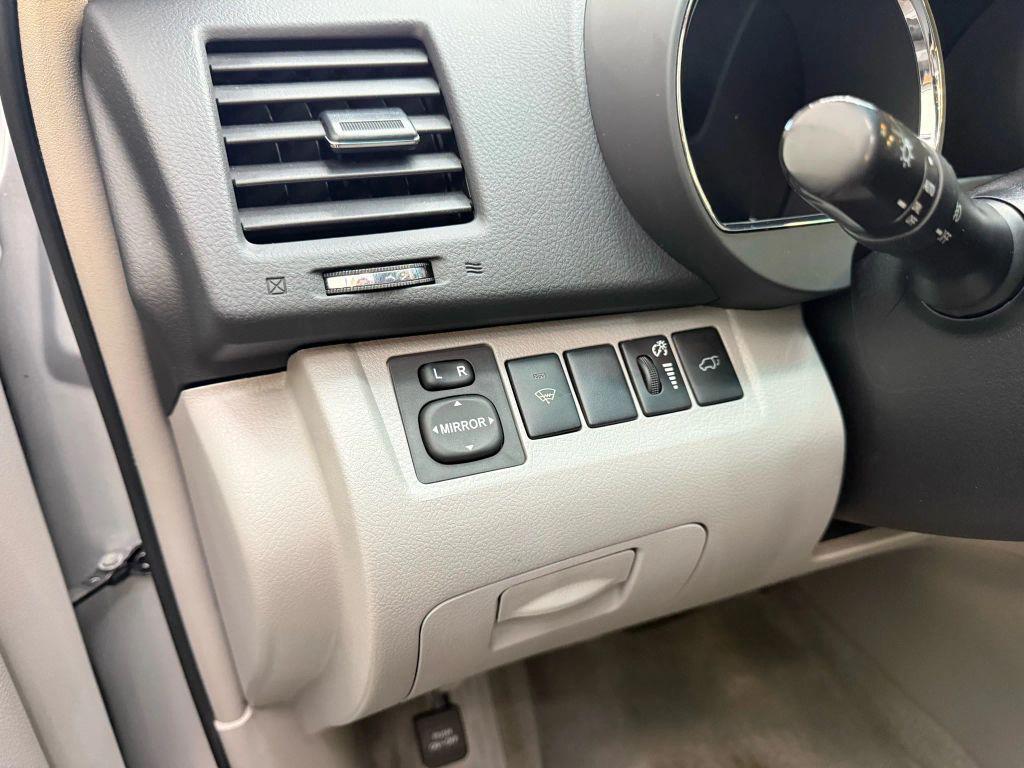 used 2008 Toyota Highlander Hybrid car, priced at $12,500